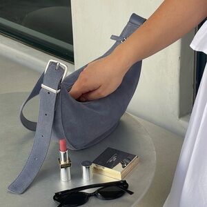 Madewell crescent crossbody bag in suede